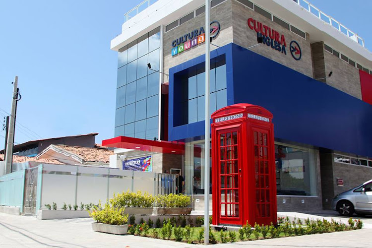 English culture Manaíra foto 1