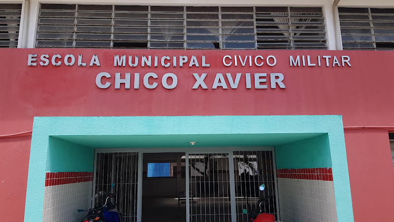 Escola Cívico Militar - Chico Xavier foto 1
