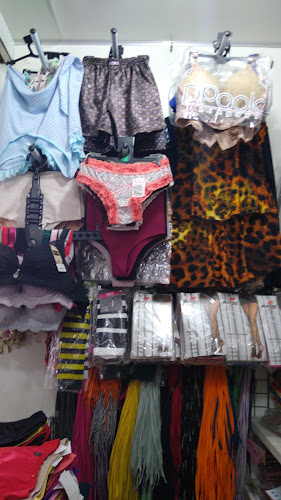 J´s & J Moda Íntima foto 1