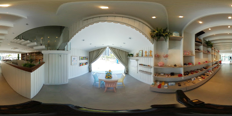 Little Shoes Boutique - Altiplano foto 1