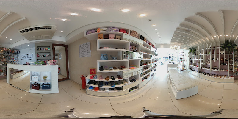 Little Shoes Boutique foto 1