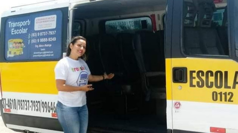 Tia Aline Transporte Escolar foto 1